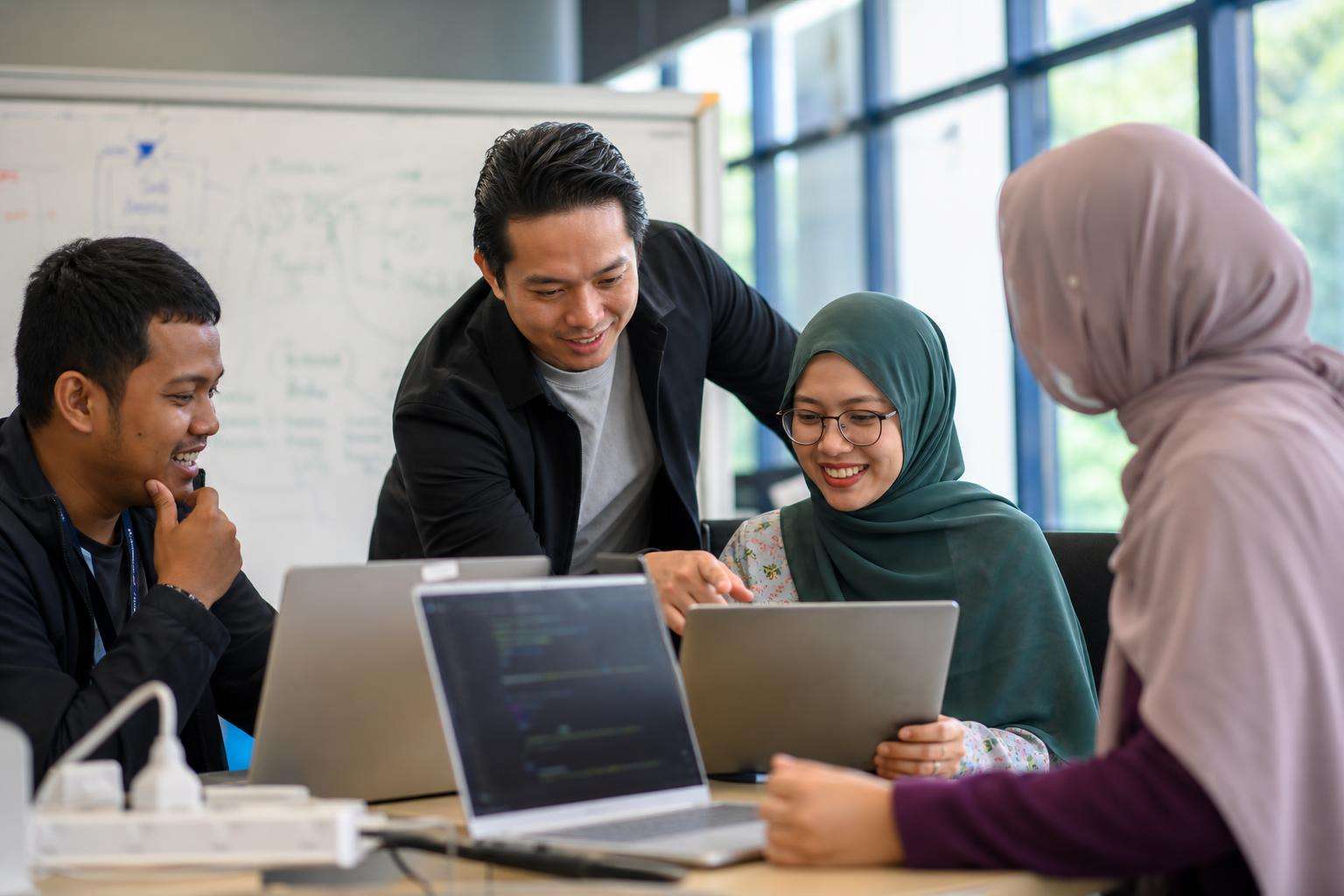 Cara Memilih Latihan Korporat yang Berkesan untuk Organisasi di Malaysia 1 Gambar berkaitan latihan korporat dalam sistem pembelajaran dalam talian dengan visual pendidikan dan pembelajaran
